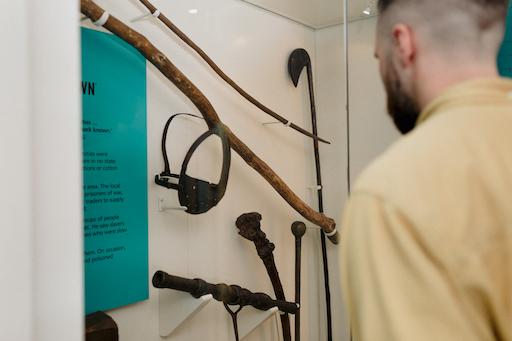 Exhibition Aside 01 R1